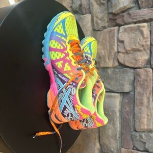 ASICS Gel Noosa